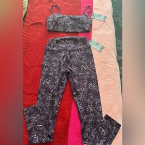 Stori - perseverance tights and wonder light support bra both size 6